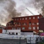 Explosion im Lager von Peggis Schwester